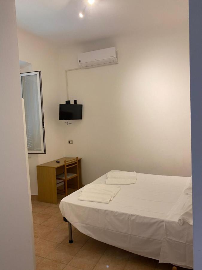 Hotel Nuovo Metropol Albissola Marina Bagian luar foto